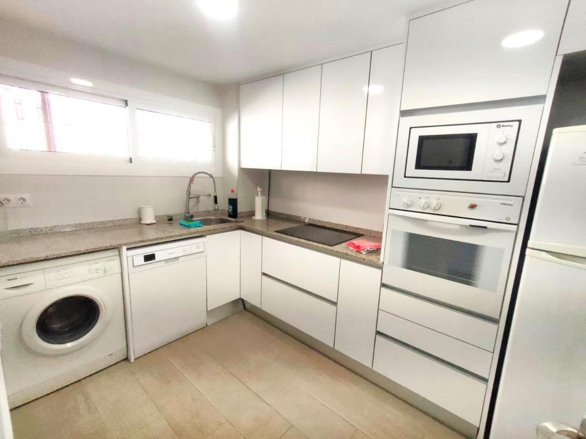 Very Lightful Apartment. Incredible Sea Views. Big Terrace, Swimming Pool. Ac. Very Close To Alicante City Center. Exteriör bild